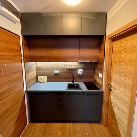 504 Obucina Kapije 아파트 자호리나